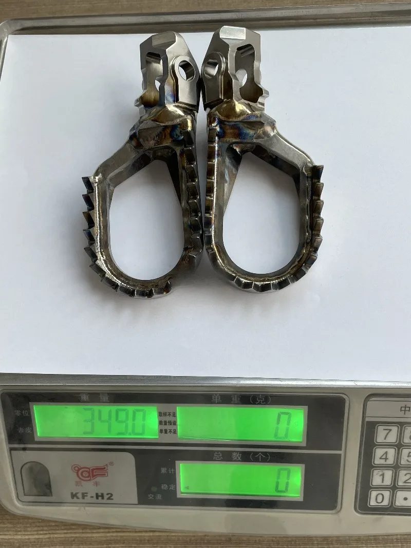 

Off-Road Motorcycles Titanium Foot Pegs Footrest for KTN Dirt Bike