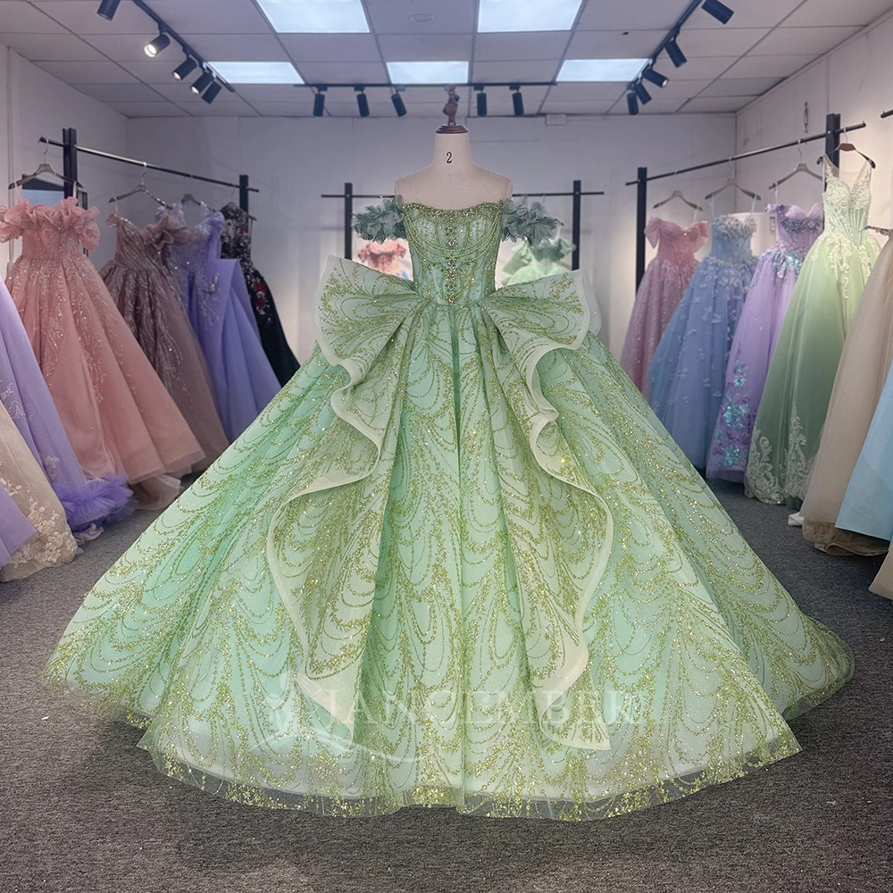 

Блестящее платье Quinceanera для 15 лет, многоуровневые вечерние платья с оборками и бантом, с открытыми плечами, Vestido De 15 Anos по индивидуальному заказу