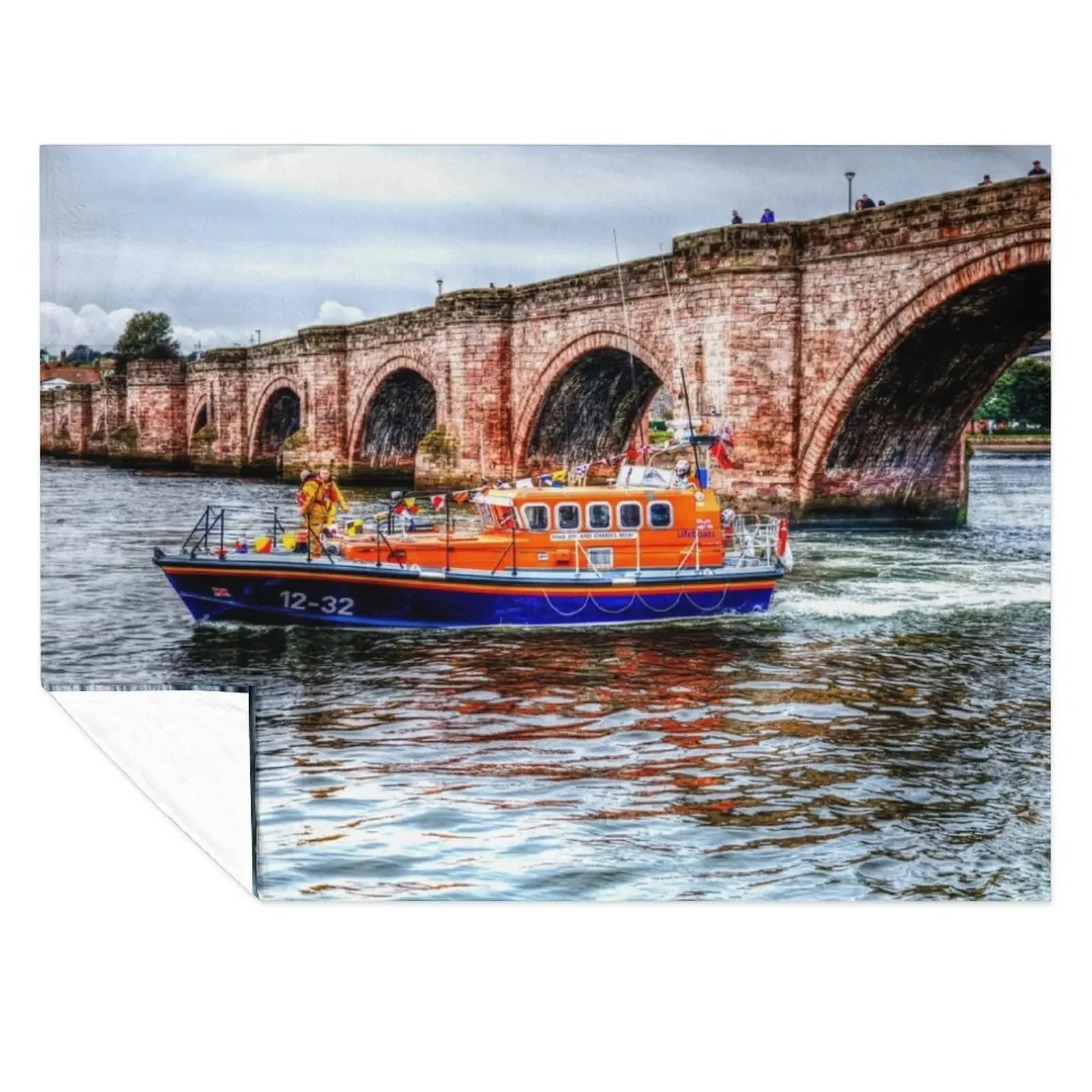 

Berwick Upon Tweed RNLI Lifeboat And Old Bridge Throw Blanket Blankets For Bed Decorative Sofa Shaggy Soft Beds Blankets