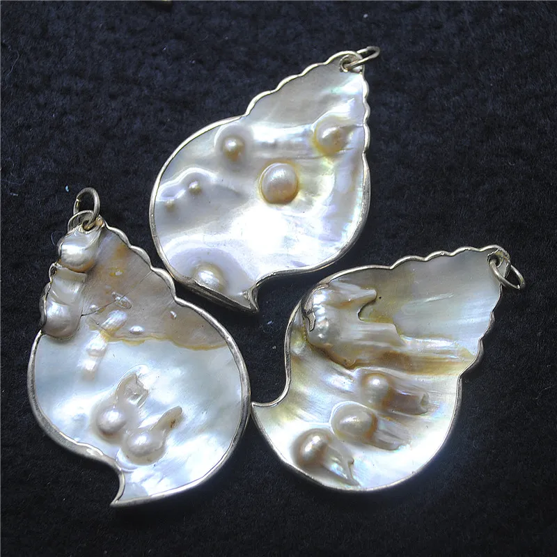 

2PCS New Sea Oyster Shell Pendants Conch Shape 57X35MM DIY Jewelry Acceossories With Golden Colors