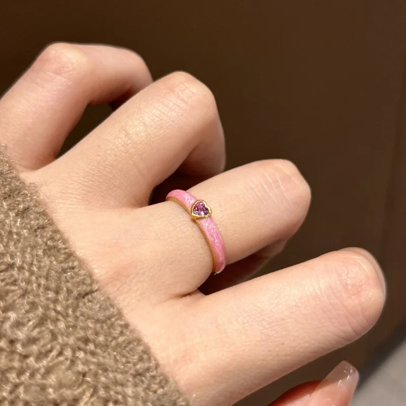

Charms Sparkling Retro Small Pink Heart shaped Enamel rings for women Sweet Wind Suitable for Light Luxury Daily Jewelry Gifts