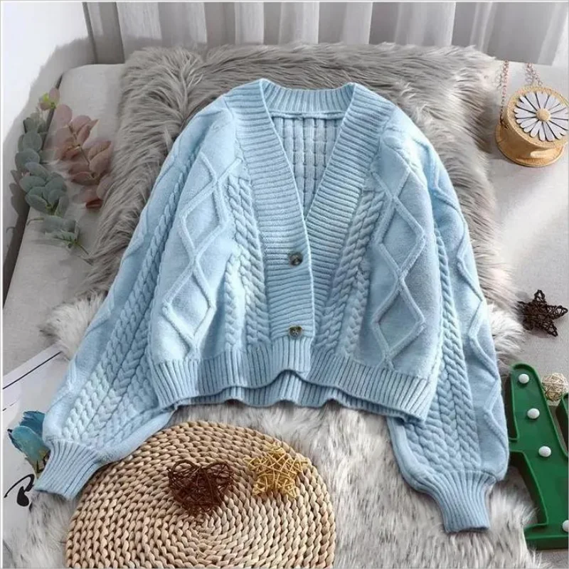 

2024 Autumn Winter New Wear with Lazy Style Knitted Cardigan Sweater Women's Short-Length sweater coat