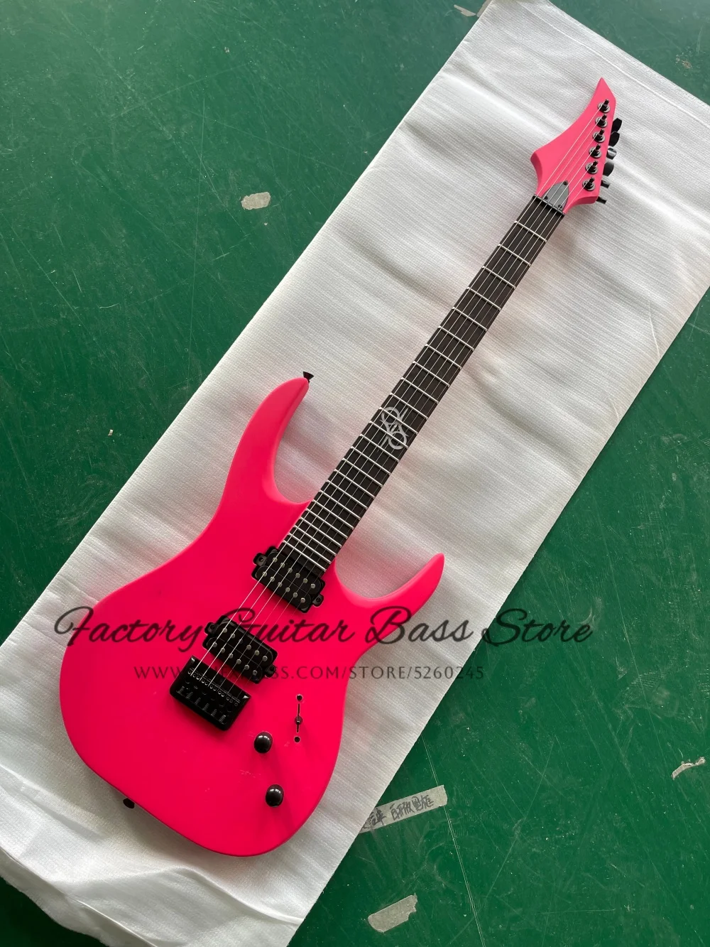 

Custom deep pink guitar, black fixed bridge, solid wood body, rosewood fingerboard solar inlay, HH pickups