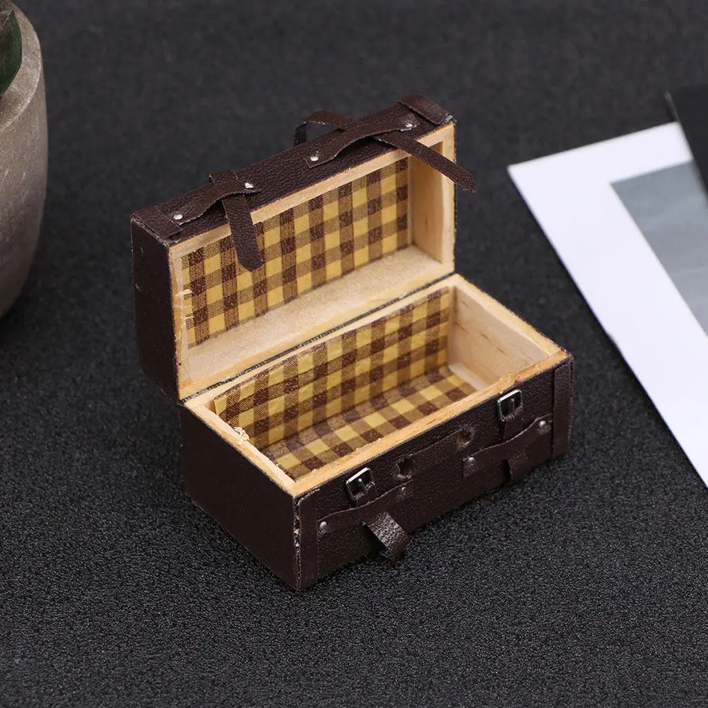 

2Pcs Mini House Suitcase Micro Scene Furniture Decoration Accessories Photo Prop for Dollhouse Miniature Furniture