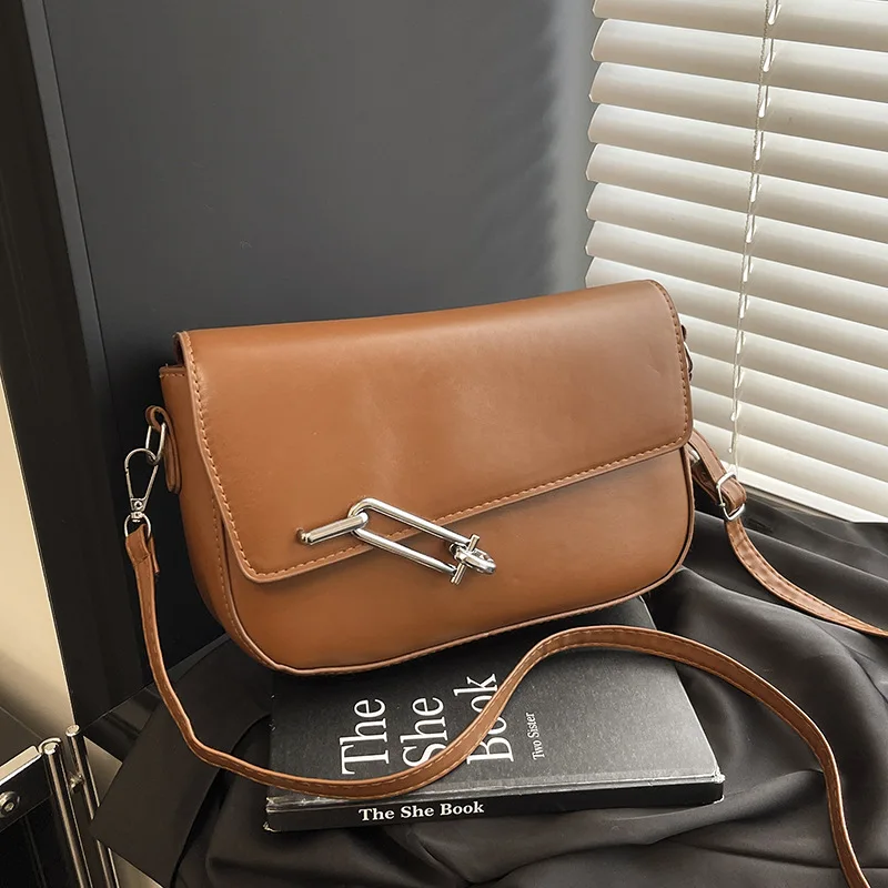 

2025 Summer New Lock Box Bag Solid Color Square Purse Niche Fashion Underarm Crossbody Bag for Women Versatile