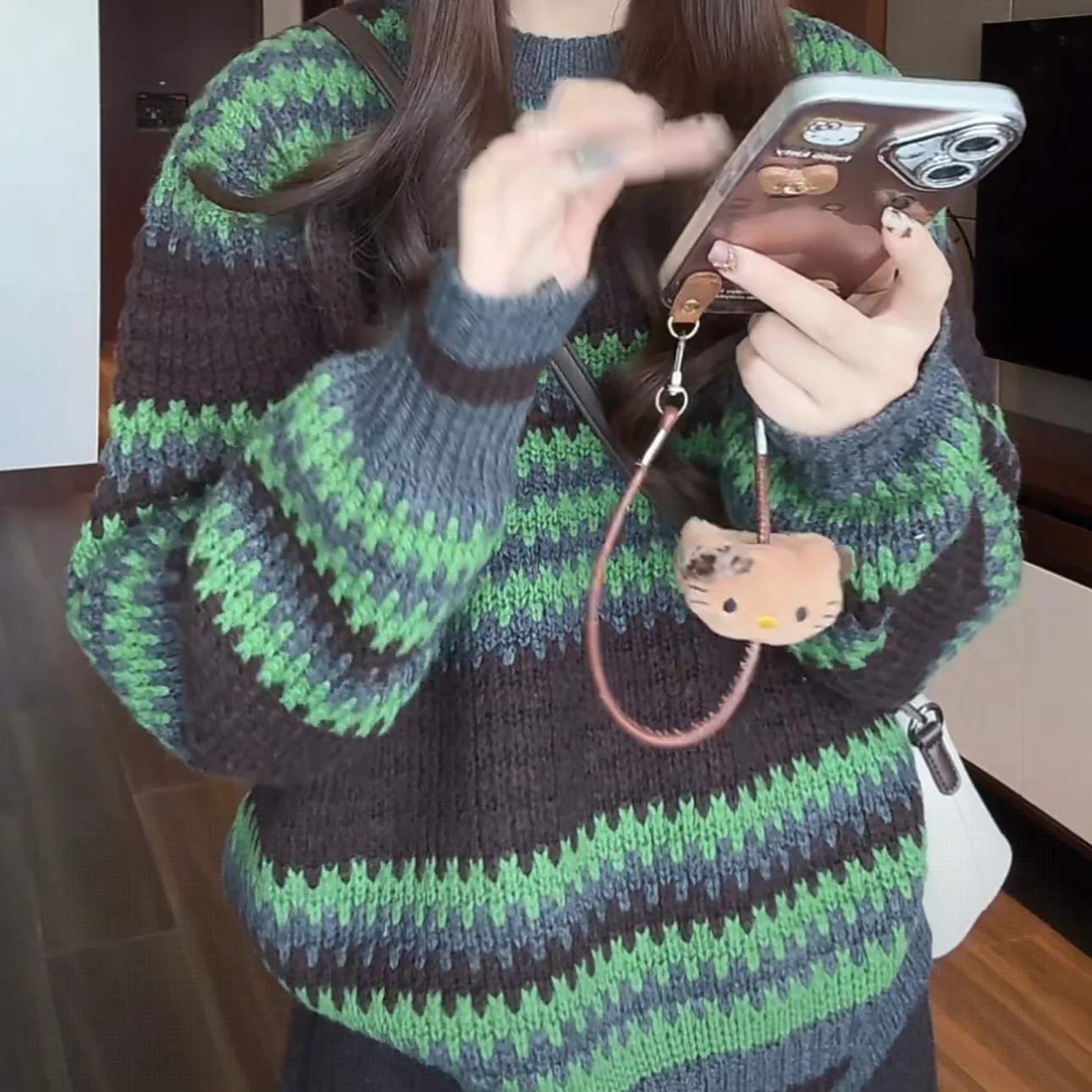 

Женский трикотажный топ большого размера с круглым вырезом, в полоску, свободного кроя, винтажный стиль, длинный рукав, повседневный, удобный, скрывающий живот