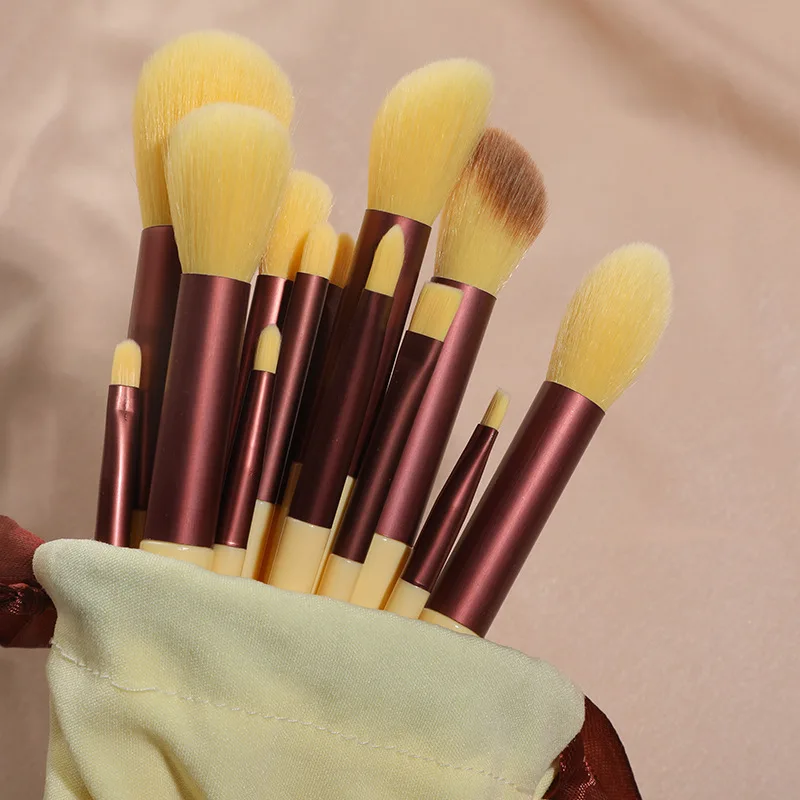 Makeup Brush Set 13Pcs for Beginners Velvet Drawstring Storage Bag Portable Travel Use For Powder Foundation Eyeshadow Blush image 3