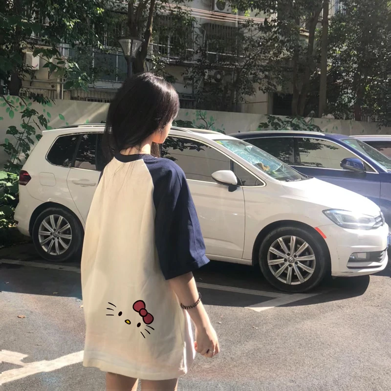

Sanrio Hello Kitty Short-sleeved Shirt Anime Cartoon Summer 2025 New Style Junior High Student Liberally Patchwork Top