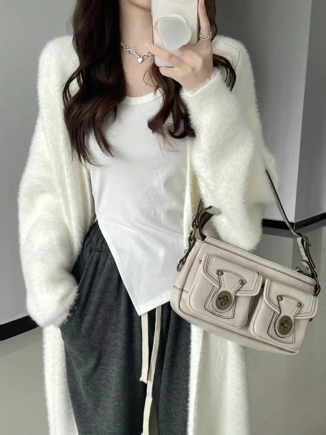 

Женские зимние кардиганы средней длины с рукавами, из мохера, шикарные, с двумя карманами, модные, с воротником-стойкой, приталенные, с вырезами, без рукавов, новые