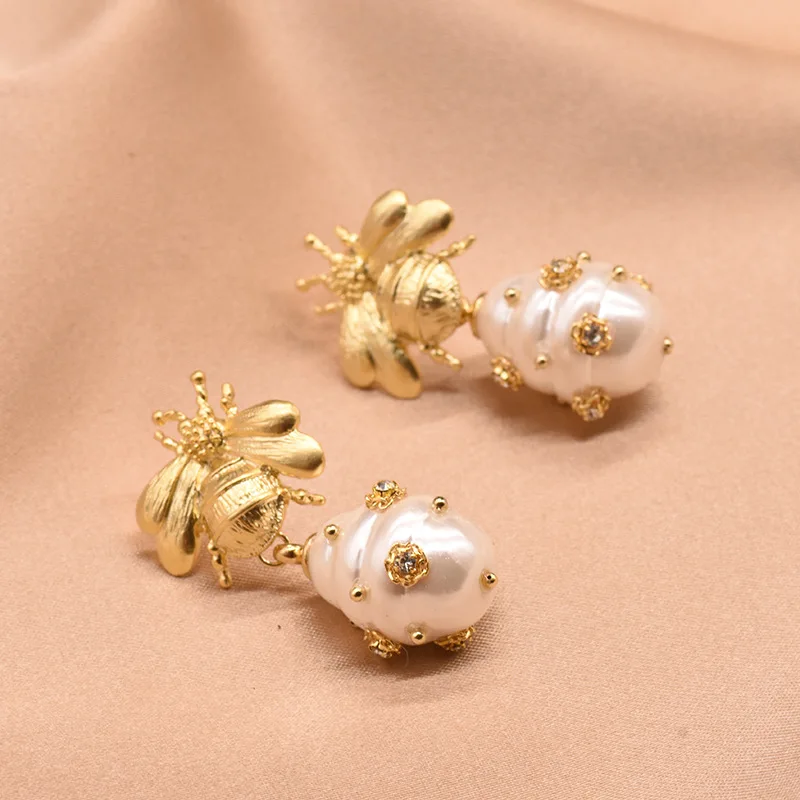 Neue Stil Süße Honigbiene Natürliche Süßwasser Perle 14K Gold Gefüllt Weibliche Quasten Stud Ohrringe Schmuck Frauen Weihnachten Geschenke – Detail 3