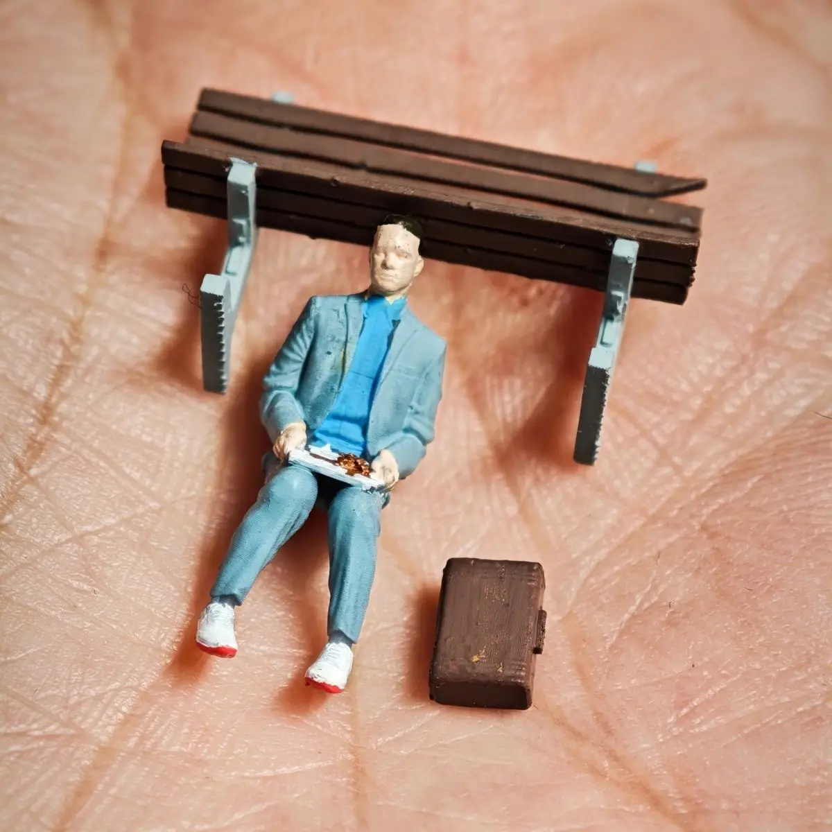 1/64 Figurina in miniatura in resina Forrest Gump modello di scena di auto Diorama