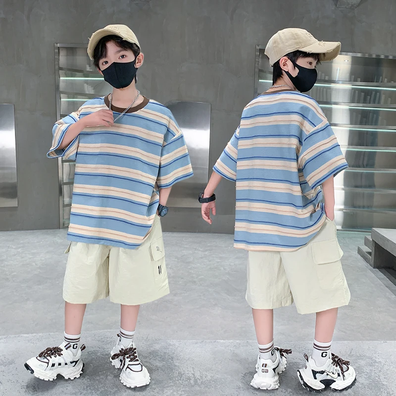 

Children Summer Pink Blue Striped Suit Top and Bottom Clothes Set For Teen Boy New Fashion Tracksuit Outfit Kids Casual Clothing