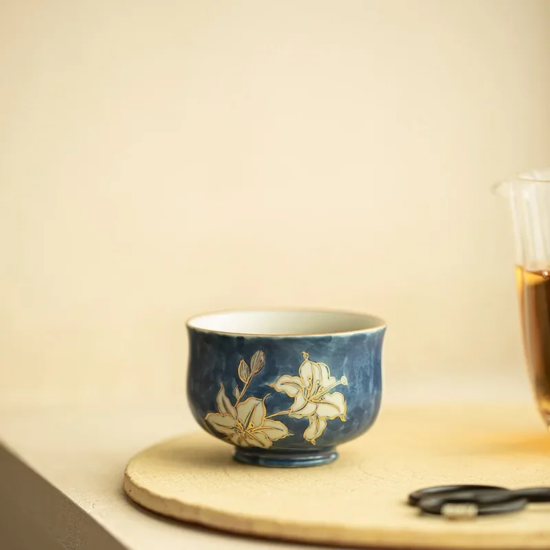 100ML Pure Hand-painted Handwritten Poetry Depicting Gold Lily Teacup Master Cup Exquisite Tea Tasting Cup Ceramic KungFu Teacup