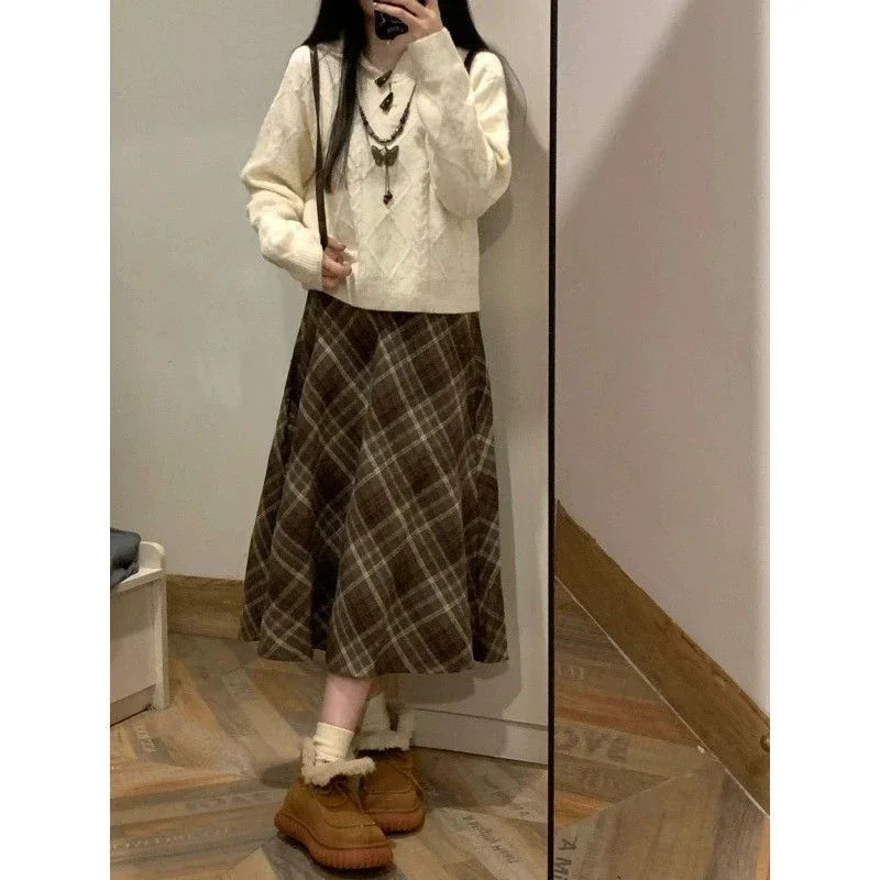 Deeptown Vintage Plaid Skirt Women Preppy Style Autumn Winter Long Skirts Retro High Waist Streetwear Casual A-line Midi Skirts