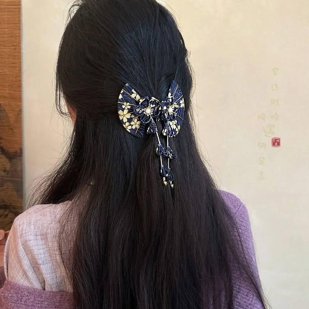 

Simple Bell Kimono Sakura Hairpin Sakura Flower Tassel Fan Hair Clip Chinese Style Cloth Hanfu Fan Hair Clip Outdoor
