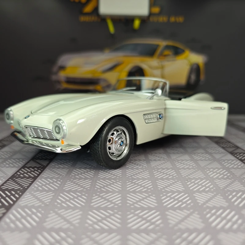 

1:24 BMW 507 1955 alloy retro vintage car model, doors and engine hood, trunk can be opened convertible car