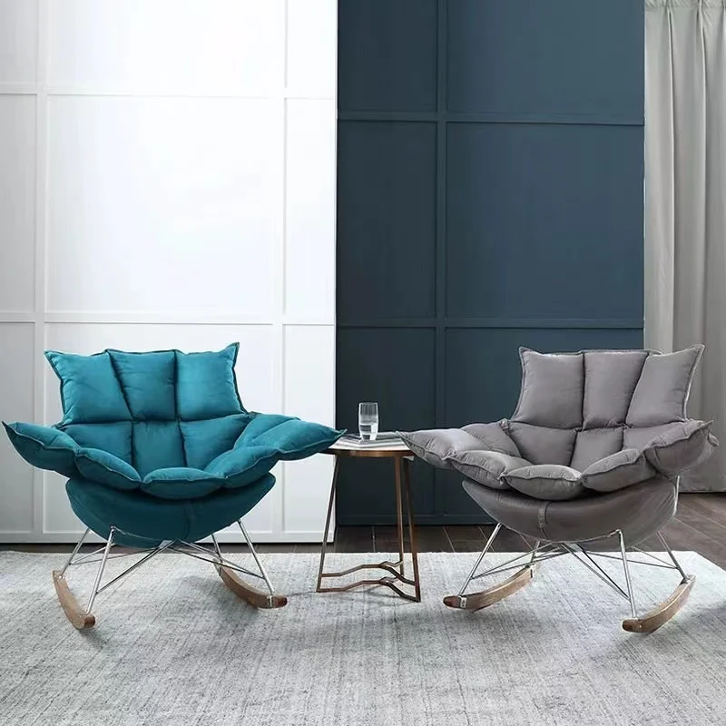 Imagen 6: # Sala de estar, balcón, dormitorio, sofá, silla mecedora, sillón reclinable, silla de descanso