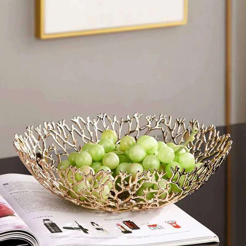 1Pcs Geometric Hollow Metal Light Luxury Gold Dried Fruit Tray Decorative Tray Metal Hollow Home Decoration, Gifts