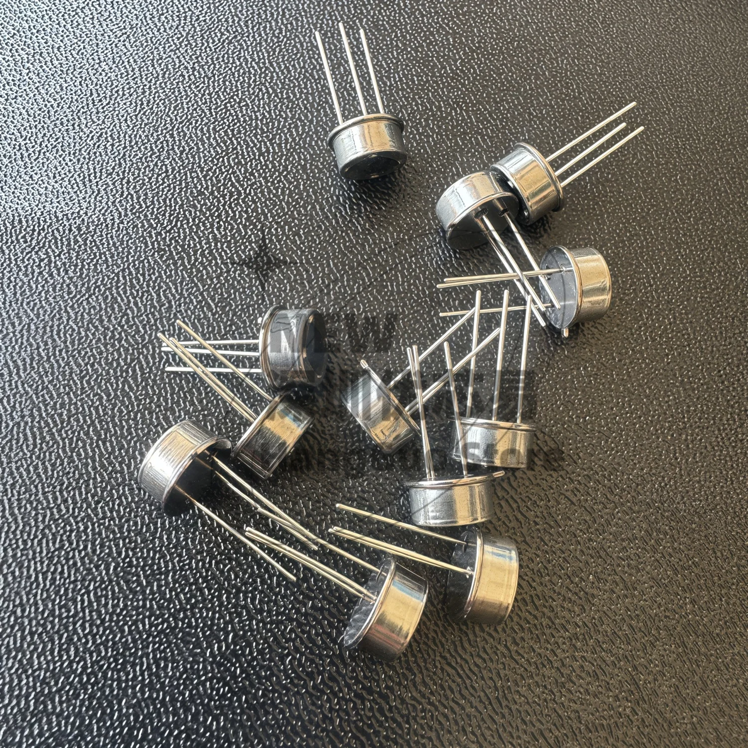 3PCS PYD1798 digitaler pyroelektrischer Infrarotsensor DIP