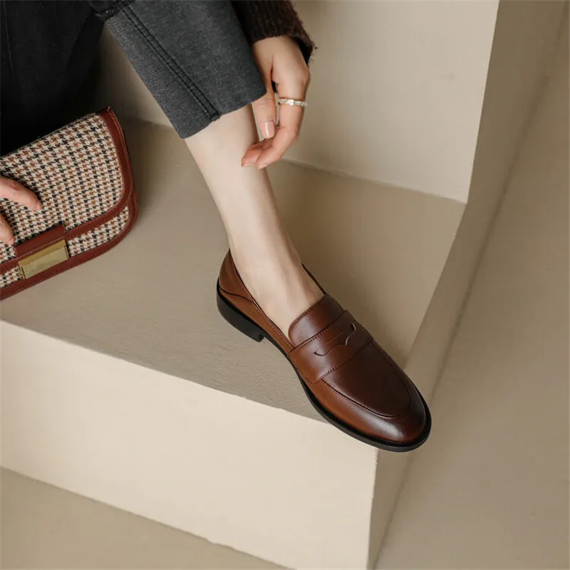 New Spring Split Leather Women Shoes Casual Slip-On French Retro Loafers Round Toe Women Pumps Shoes Woman Chunky Heel Shoes