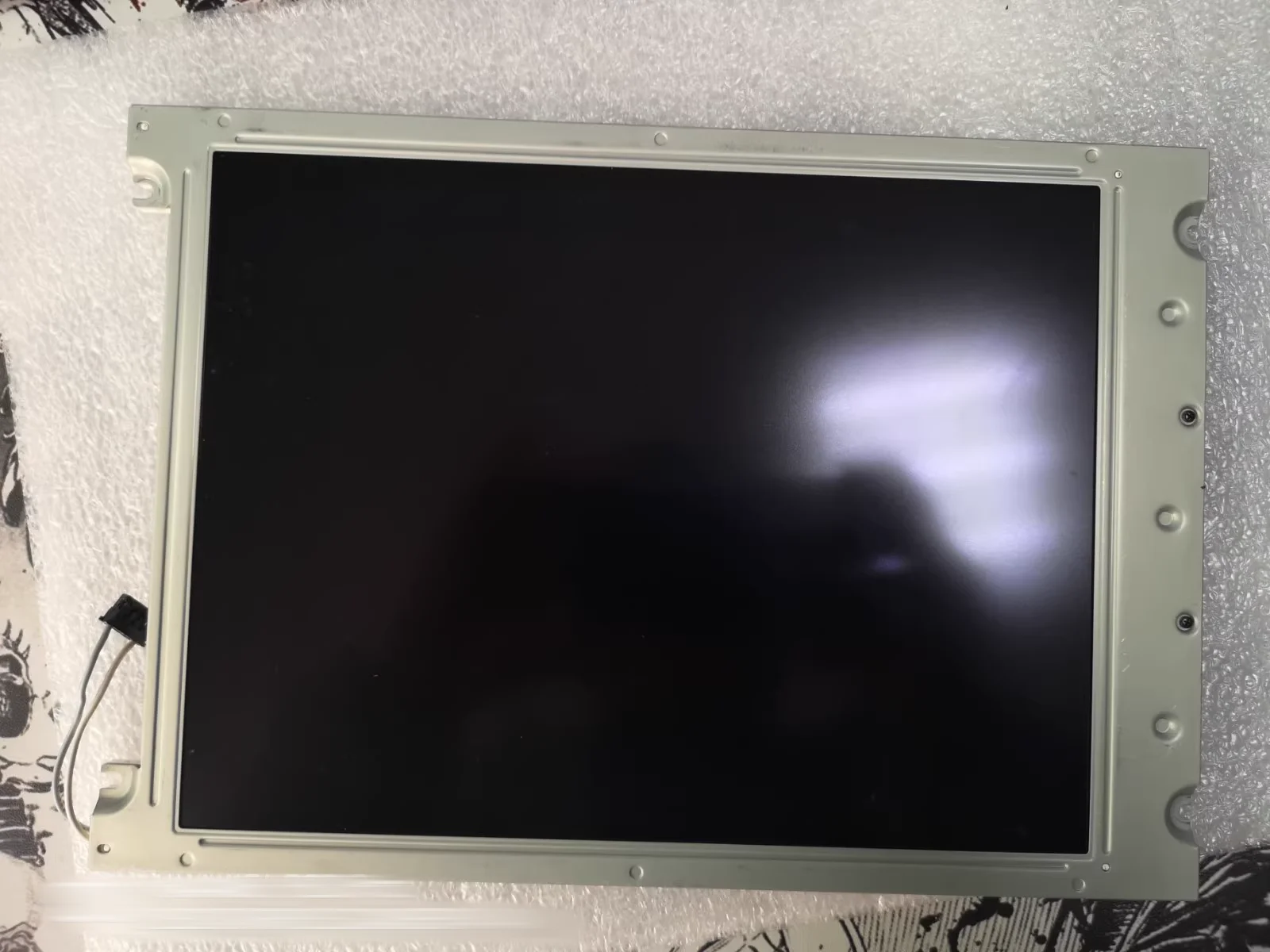 New original 10.4-inch industrial LCD screen LRUGB6201