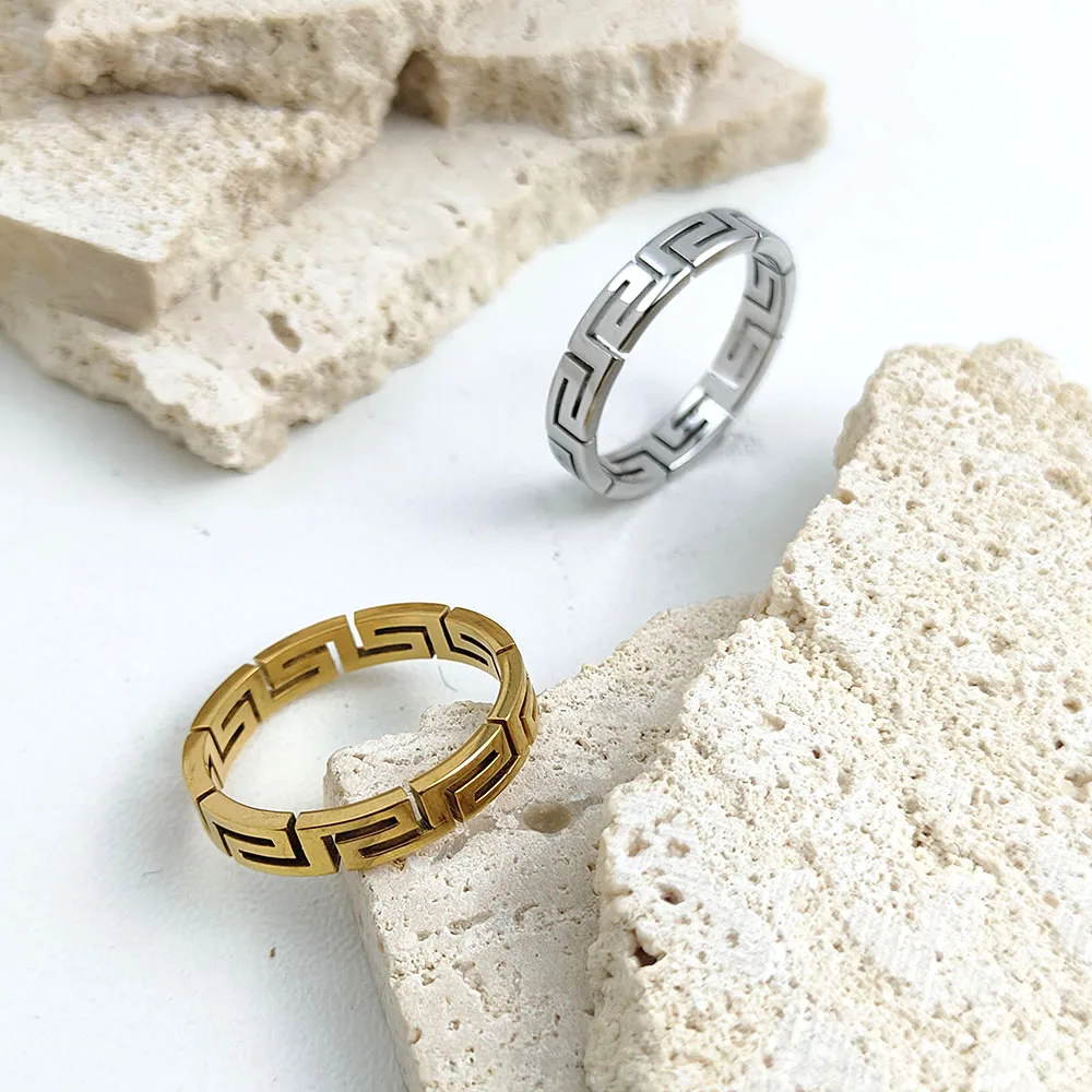 Stylish and charming stainless steel gold-plated men's ring, simple Sanskrit hollow women's ring, wedding party jewelry