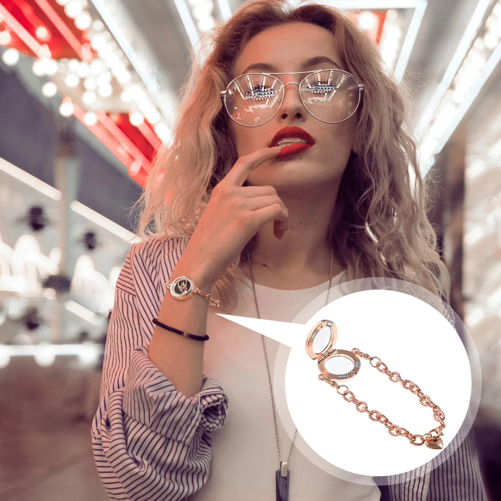 

Rose Gold Alloy Photo Frame Locket Bracelet Magnetic Living Memory Gift for Women Floating Charms Adjustable Chain