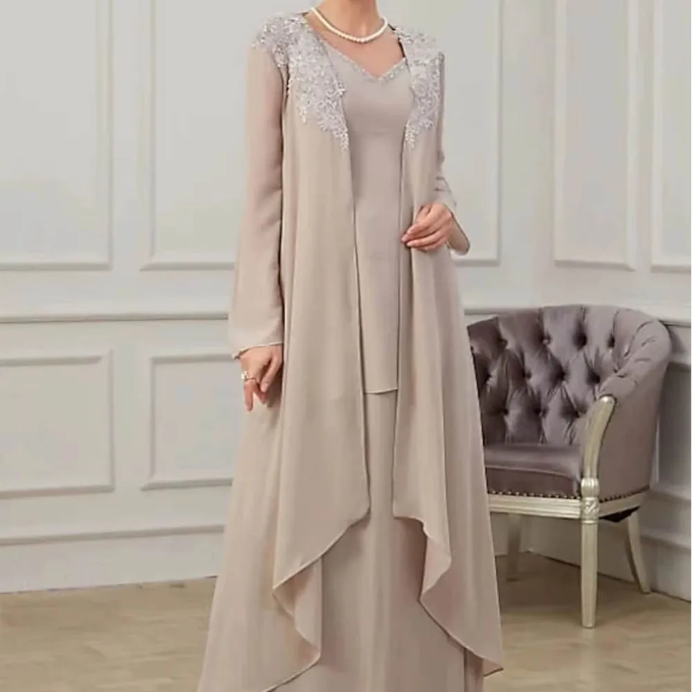 فساتين أم العروس شيفون أنيقة مخصصة مكونة من قطعتين ورقبة على شكل V وطول يصل إلى الأرض وأكمام طويلة مزينة بفساتين حفلات الزفاف #1