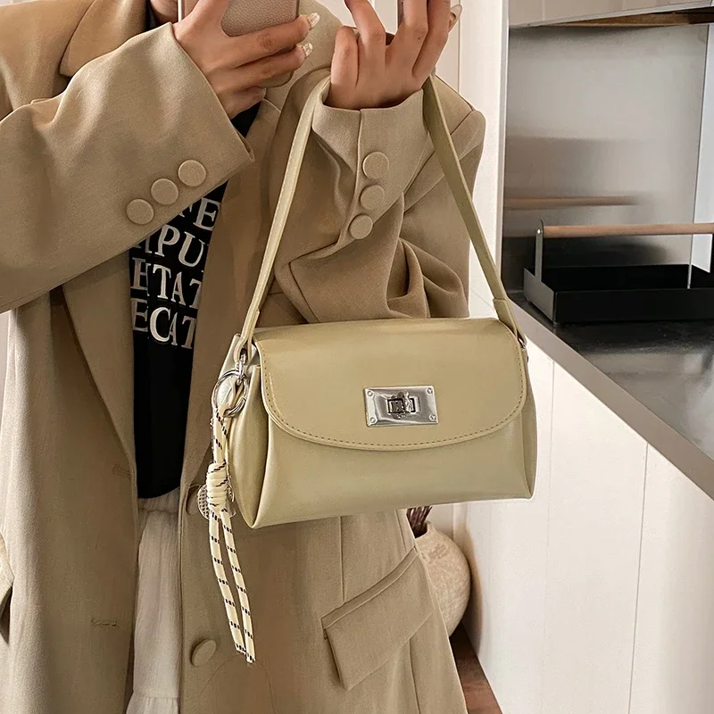 

Chic Parisian-Inspired Crossbody Bag - Vintage Leather Satchel With Gold Logo & Multi-Functional Layered Design
