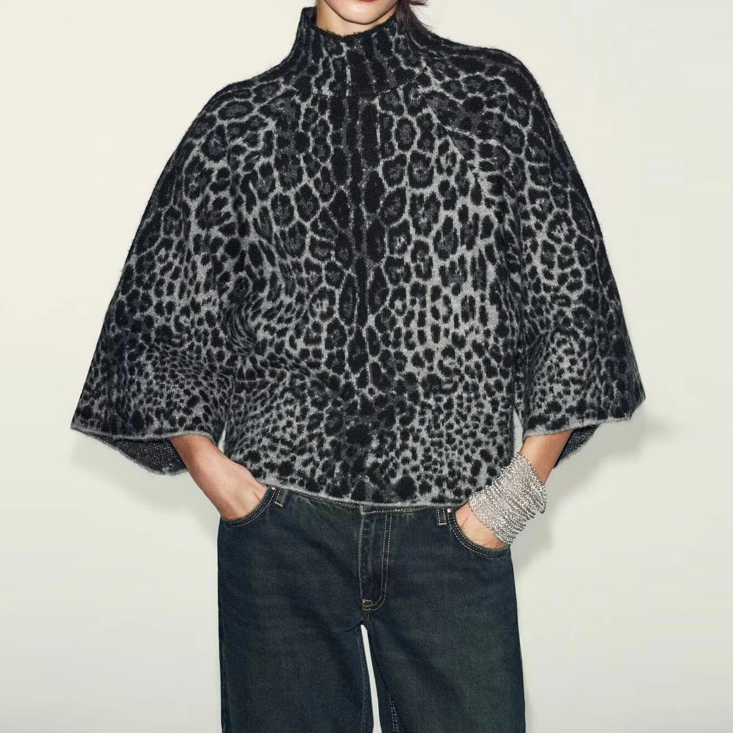 Модный широкий вязаный свитер для женщин, зима 2025 г., модный универсальный дизайн, свободный крой, кардиган, повседневная одежда, бренд Z