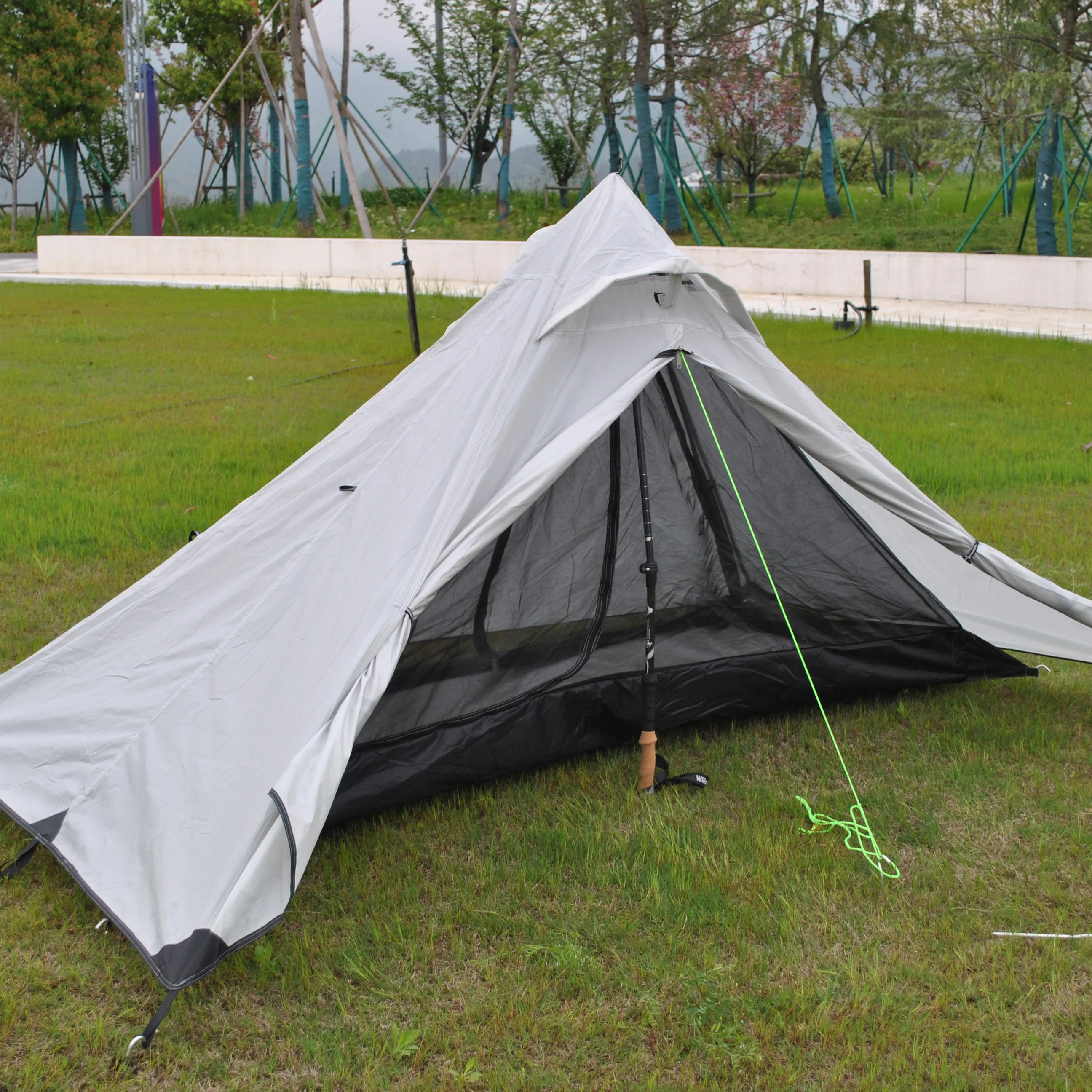 

Waterproof Ultralight Pyramid Tent for 1 Person, Backpacking Teepee, Waterproof, Wind-firm, Prevents Alpenstock, BC Tent