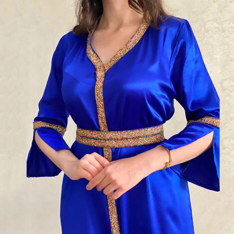 Solid Dubai Women Diamonds Wrist Sleeve V-Neck Party Gown Jalabiyat Moroccan Saudi Caftan With Sashes Islamic Clothing