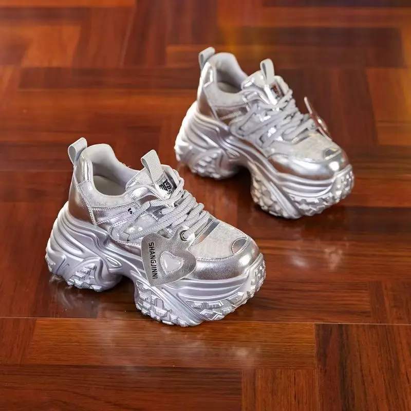 2025 nuevas zapatillas de deporte de lujo para mujer, zapatos casuales de compras versátiles a la moda, zapatos deportivos para correr con suela gruesa creciente de 8cm de altura