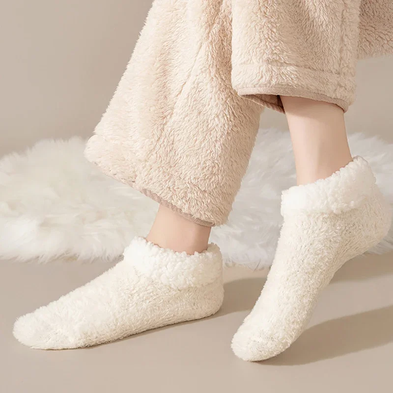 جوارب أرضية من Snuggle-Tread، نعال داخلية آمنة من الصوف القطيفة لراحة النوم في الشتاء الدافئ الآمن #6