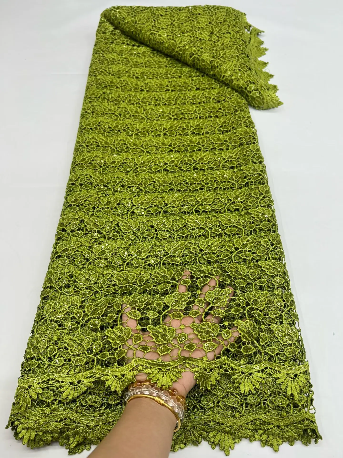 

Горячая распродажа: Африканское гипюровое кружево с водорастворимым кружевом, 5 ярдов, нигерийская кружевная ткань для пошива платьев 748