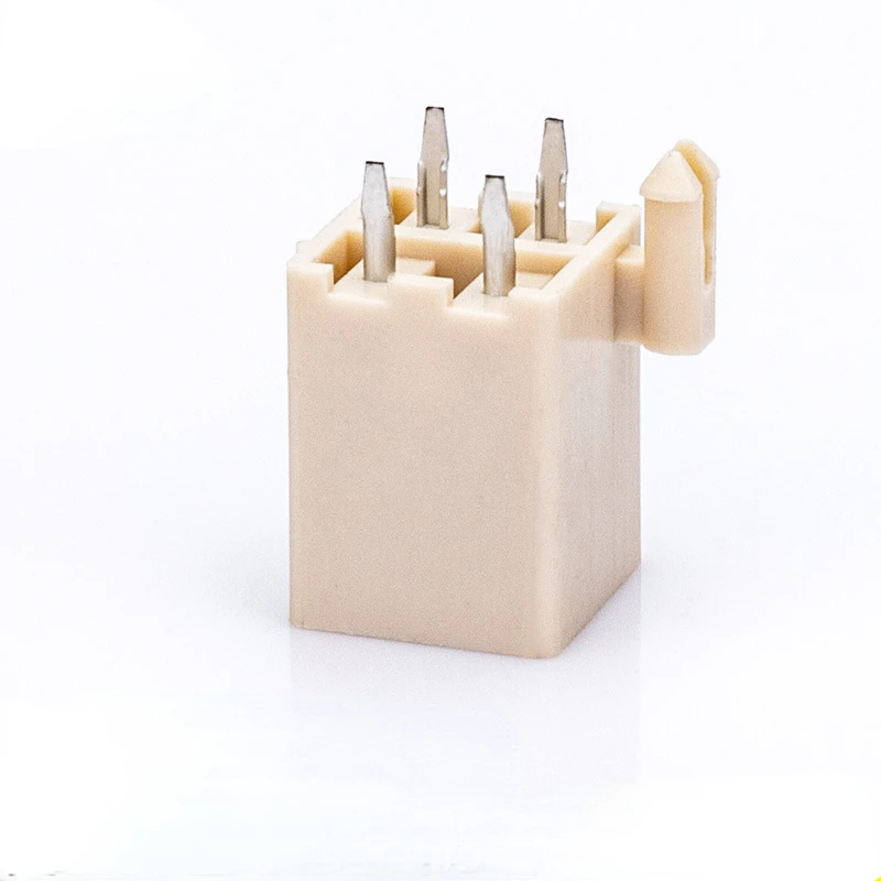 Conector de toma de corriente de placa base 4P ATX DIP de alta corriente 9A blanco lechoso