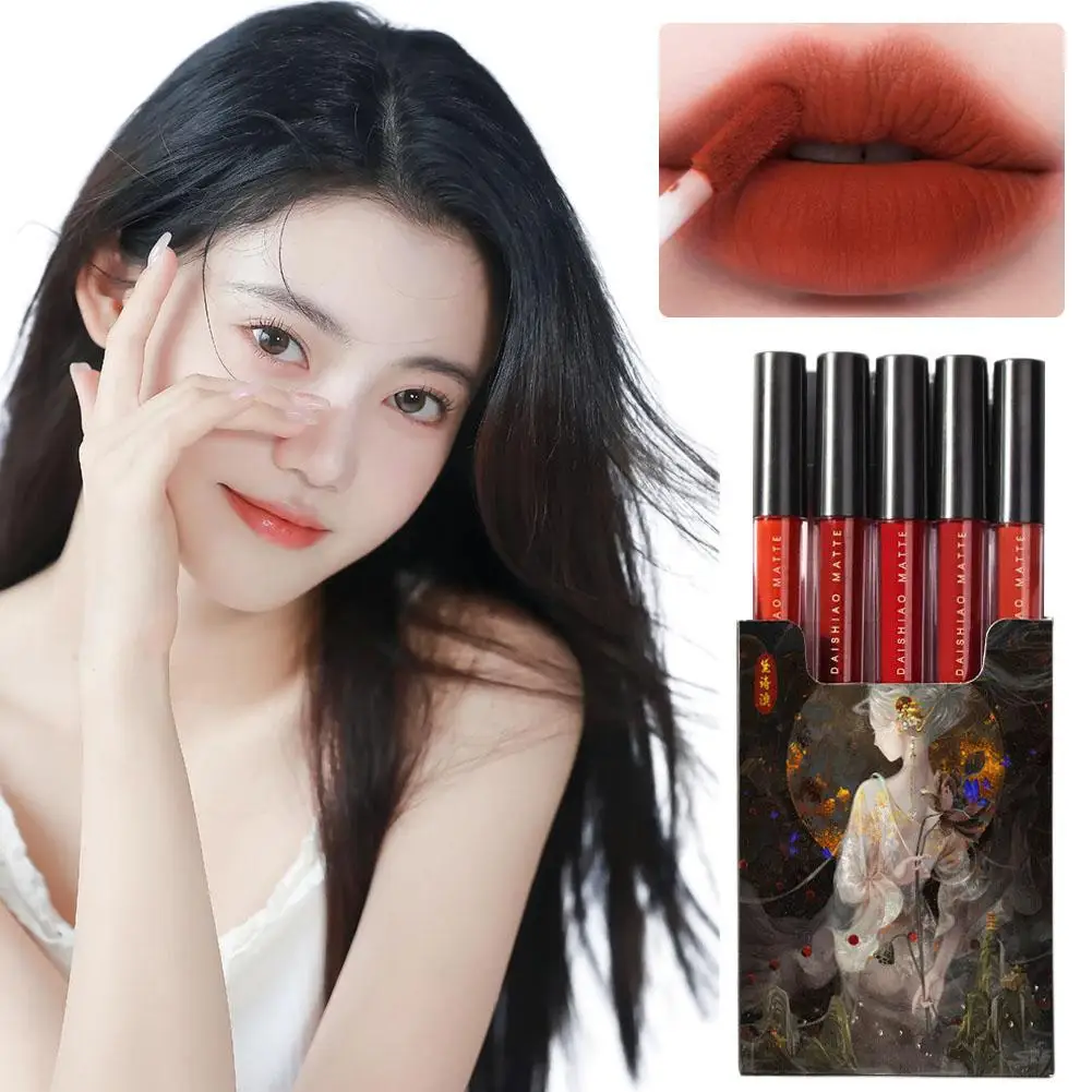 

5pcs Retro Chinese Style Lip Glaze Set Not Easy To Fade Matte Velvet Lipstick Students Makeup Plain Complexion Looks Face White