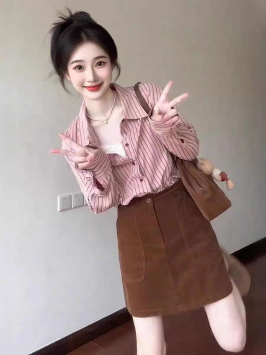 Camisa de manga larga a rayas rosas para mujer, blusa con botones dulces, moda coreana, ropa de calle informal para uso diario, primavera 2026