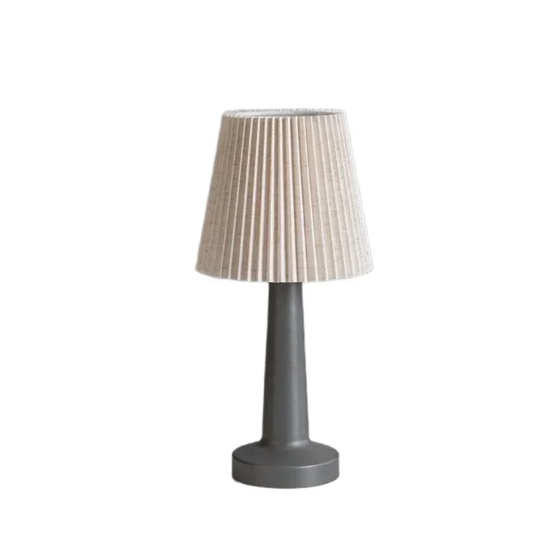 

Table lamp high value, Nordic ins style, warm, bedside pleated table lamp, bed and breakfast decoration night light