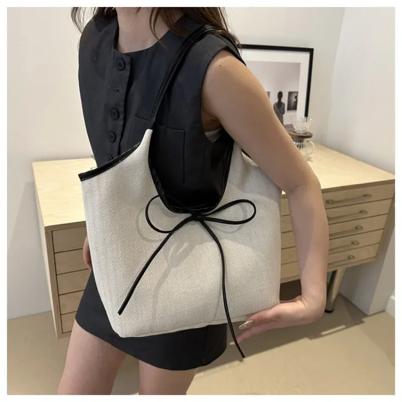 Large-capacity Simple Shoulder Handbags Bag Summer Versatile 2024 New Fashion Casual Shoulder Bag Simple Class Commuter Tote