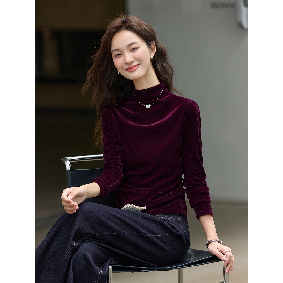 VIMLY, camiseta de terciopelo rojo para mujer, Tops informales de punto ajustados, camisetas Vintage de invierno 2025, camisetas de manga larga con pliegues y cuello simulado para mujer A3305