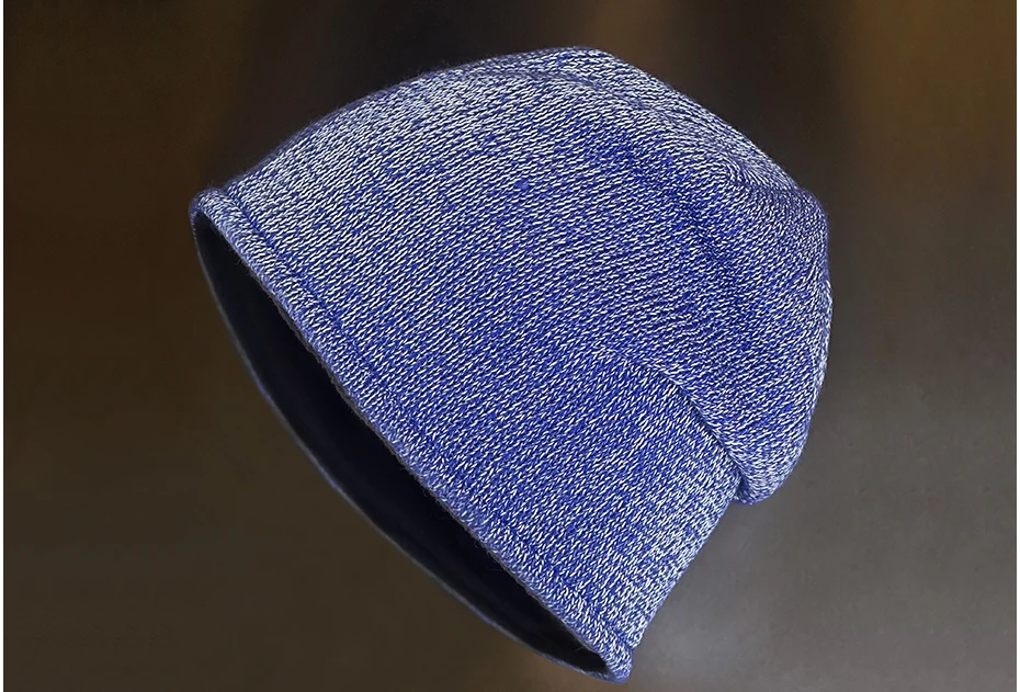 Neue Modische Nachtreflektierende Mütze Herbst Winter Beanies für Männer und Frauen Sport Outdoor Fleece-Gefütterte Strickmützen Warme Kappe Unisex – Detail 1