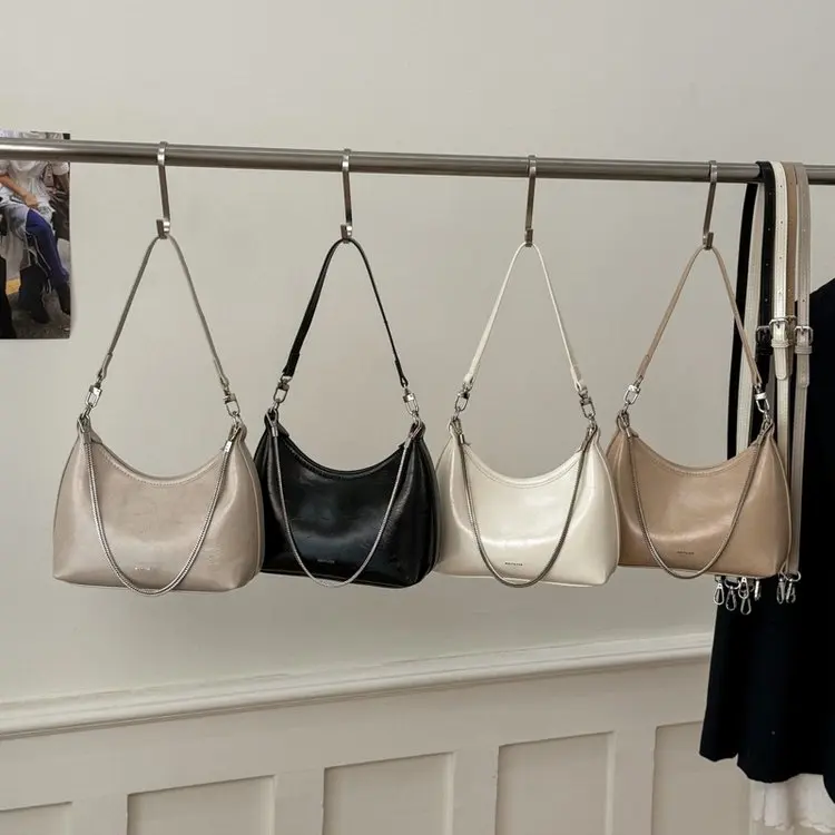 

2026 New Minimalist Retro Style Underarm Bag Women's Premium Handbag Crossbody Bag Fashion Versatile Foreign Style Shoulder Bag