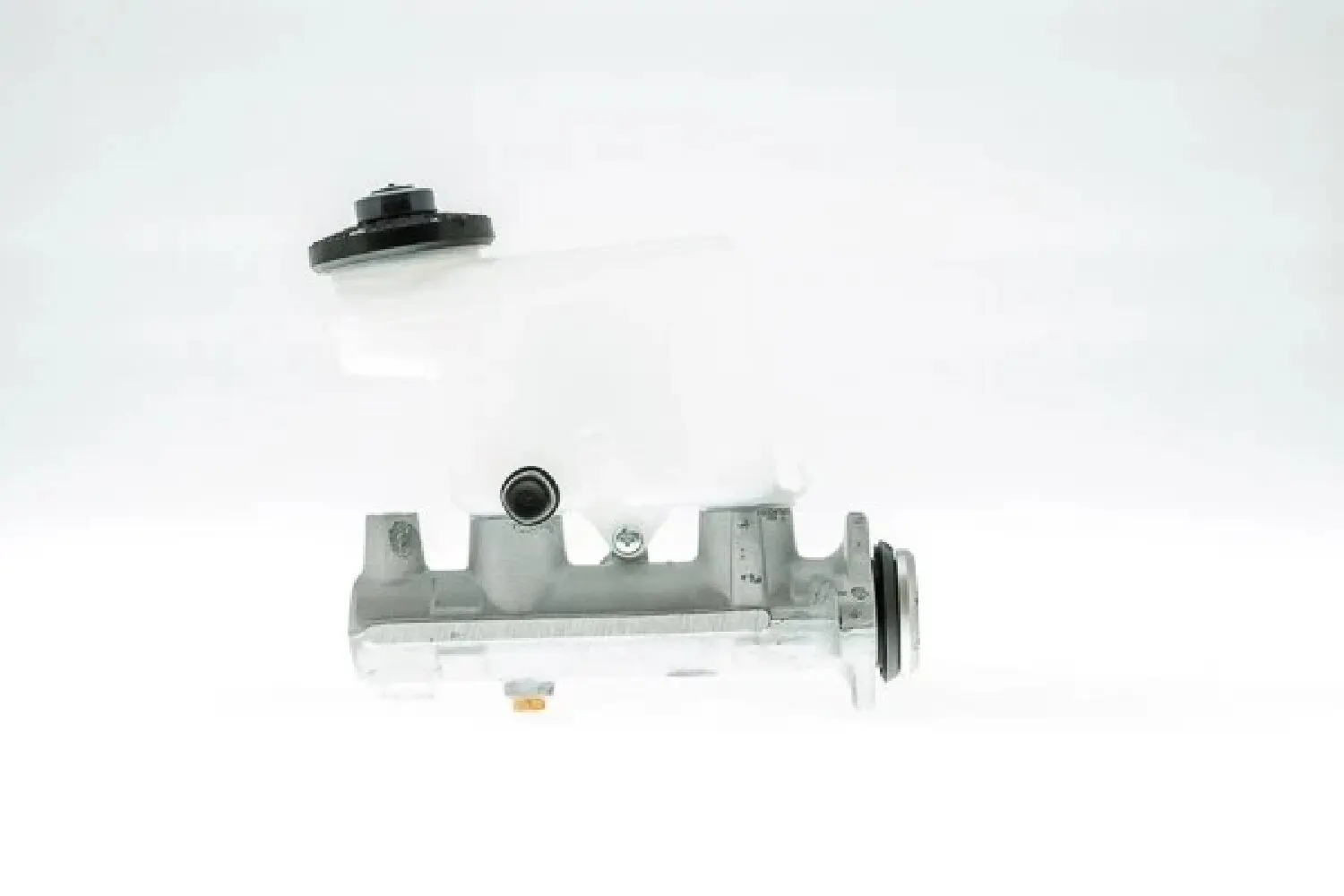 47201-26640 47201 26640 4720126640 Suitable for Toyota Hiace/4th generation/bus/van/-T2L2L-T 2.4L brake master cylinder