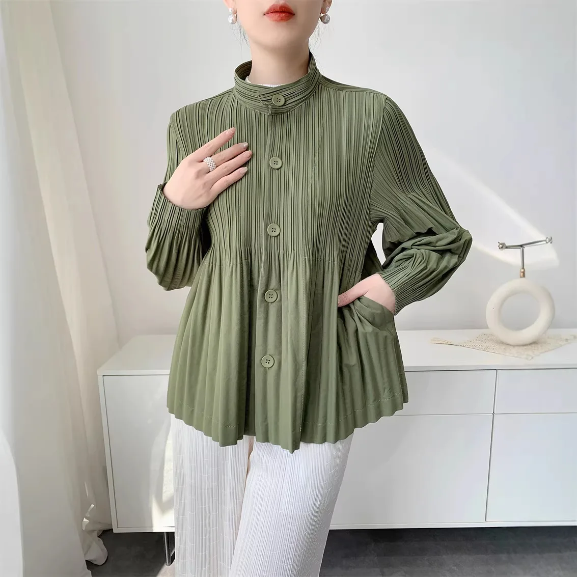 

Женская плиссированная куртка Miyake, новинка весны 2026, укороченная ветровка больших размеров, свободная, тонкая, с плиссировкой, топ-жакет