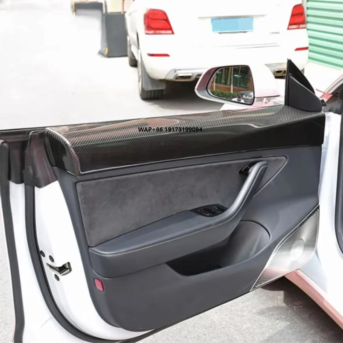 

For TESLA-MODEL 3 -2020 Dry Carbon Fiber Replacement Door Trim Strip Dashboard Trim Decorative Cover Interior Trim Kit