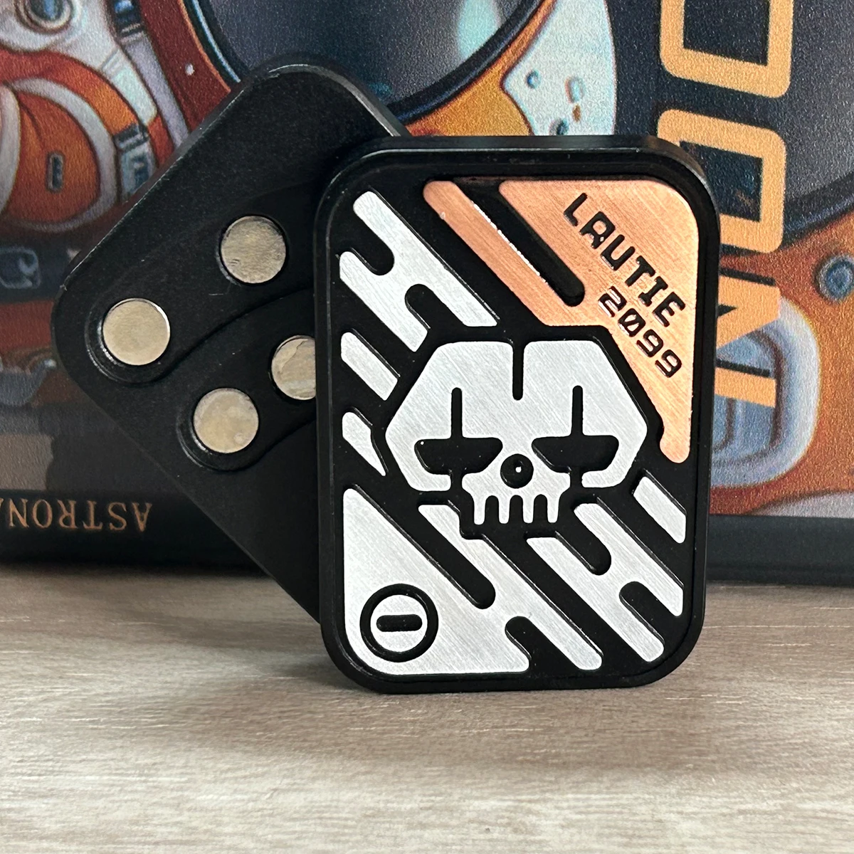 EDC aluminum slider ID card decompression cube skull pattern tactile coin AA front pattern gorgeous appearance decompression