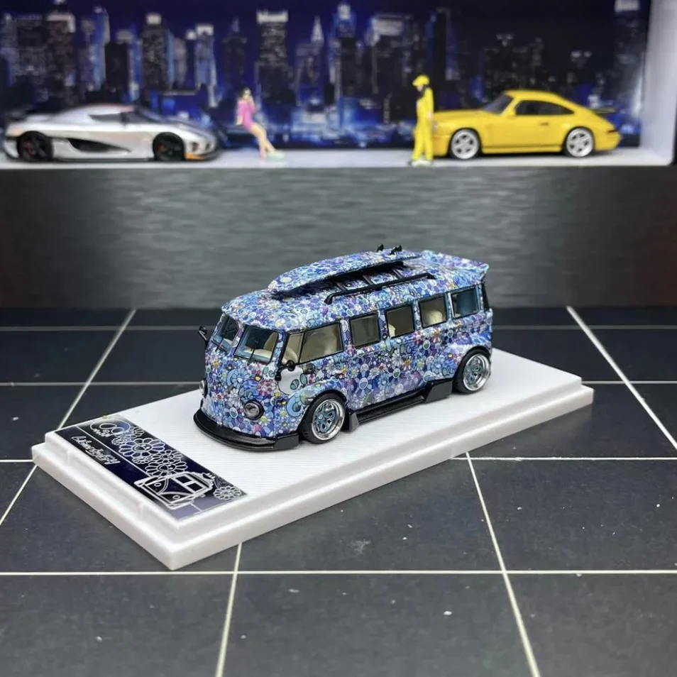

Diecast Liber 1:64 Scale Volkswagen T1 Modified Alloy Car Model Collectible Toy Gift Souvenir Display Ornament
