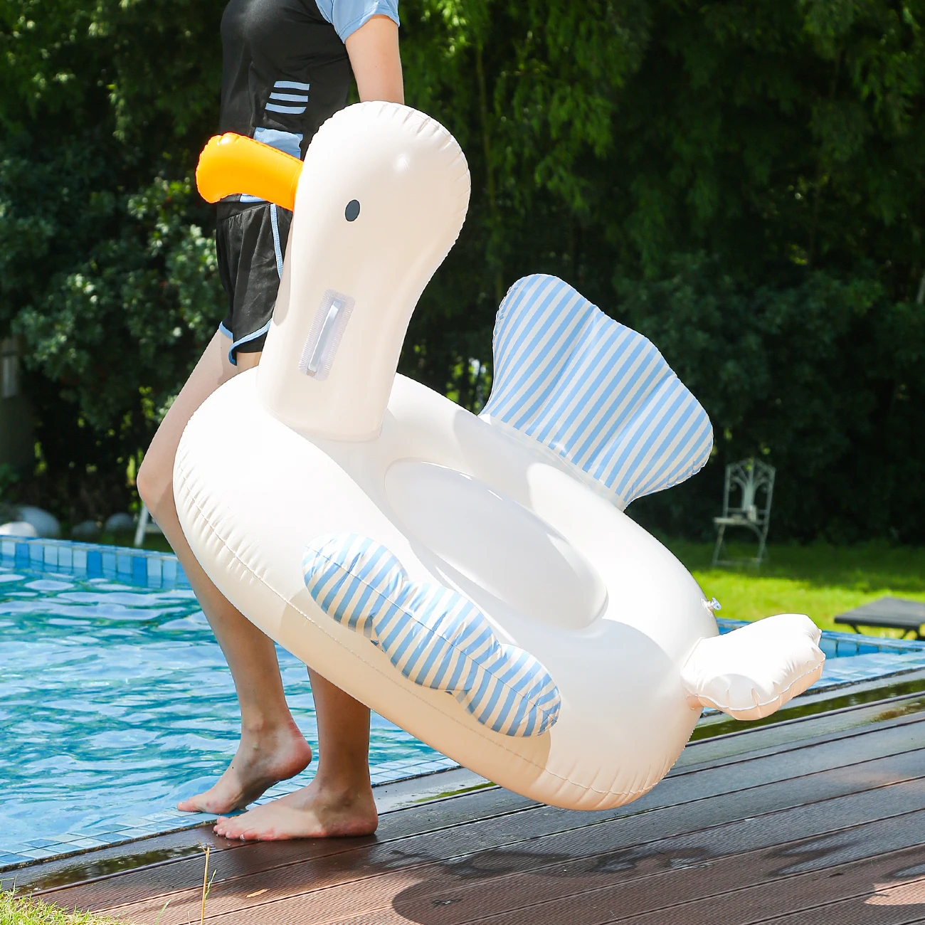 1PC grote meeuwvormige opblaasbare drijvende rit - duurzaam voor zomerwaterplezier, zwembaden en watersporten