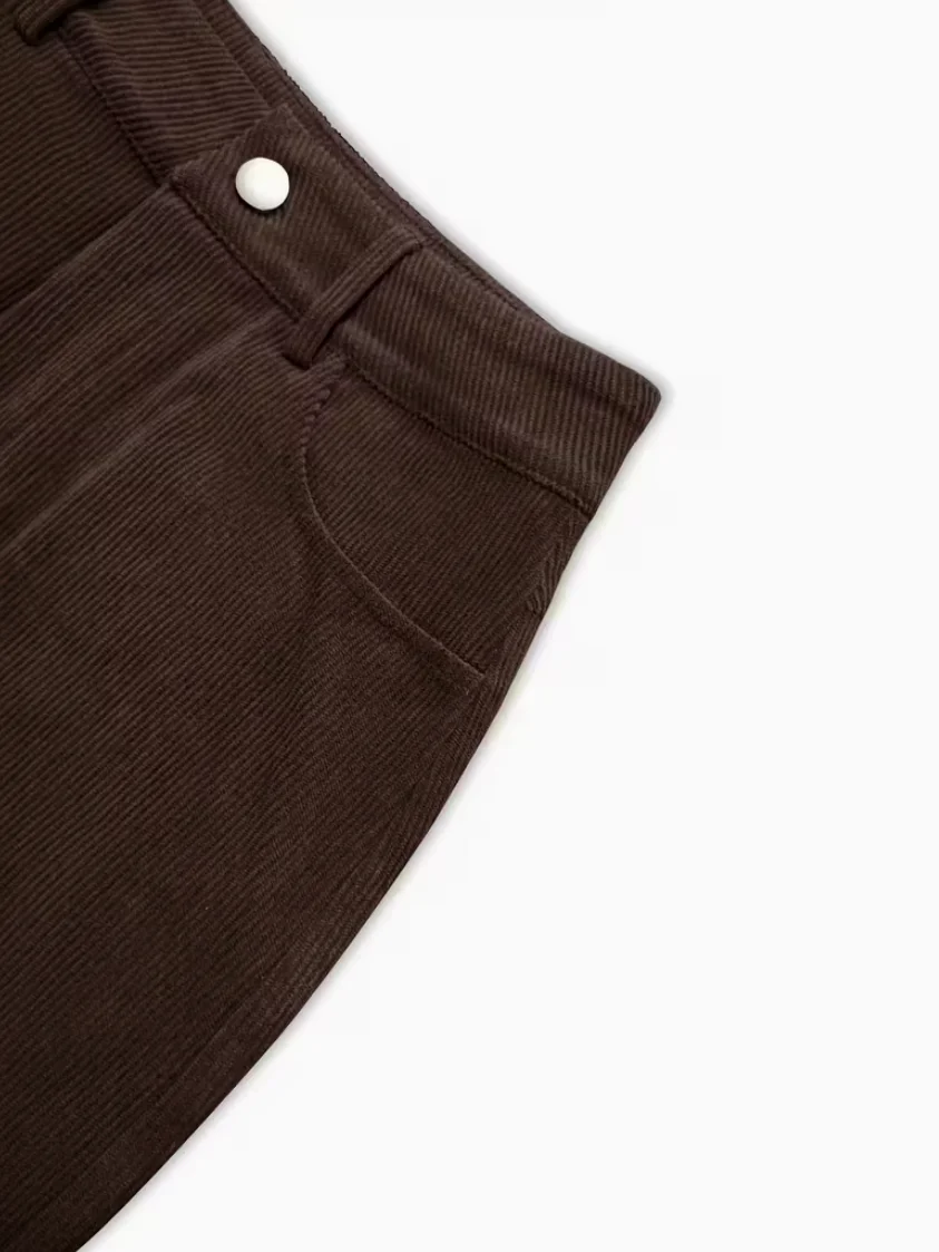 Elegancka i modna odzież damska, casualowe spodnie sportowe na zewnątrz, wyszczuplające i uniwersalne spodnie sztruksowe na jesień i zimę.